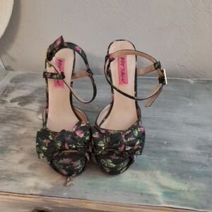 Betsey Johnson Black Floral Heels